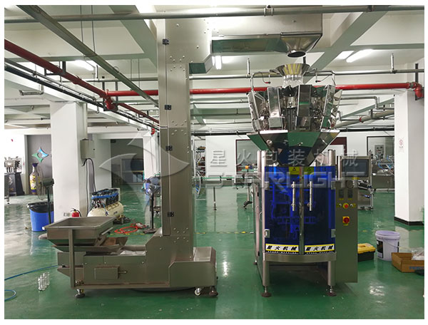 堅(jiān)果顆粒包裝機(jī)